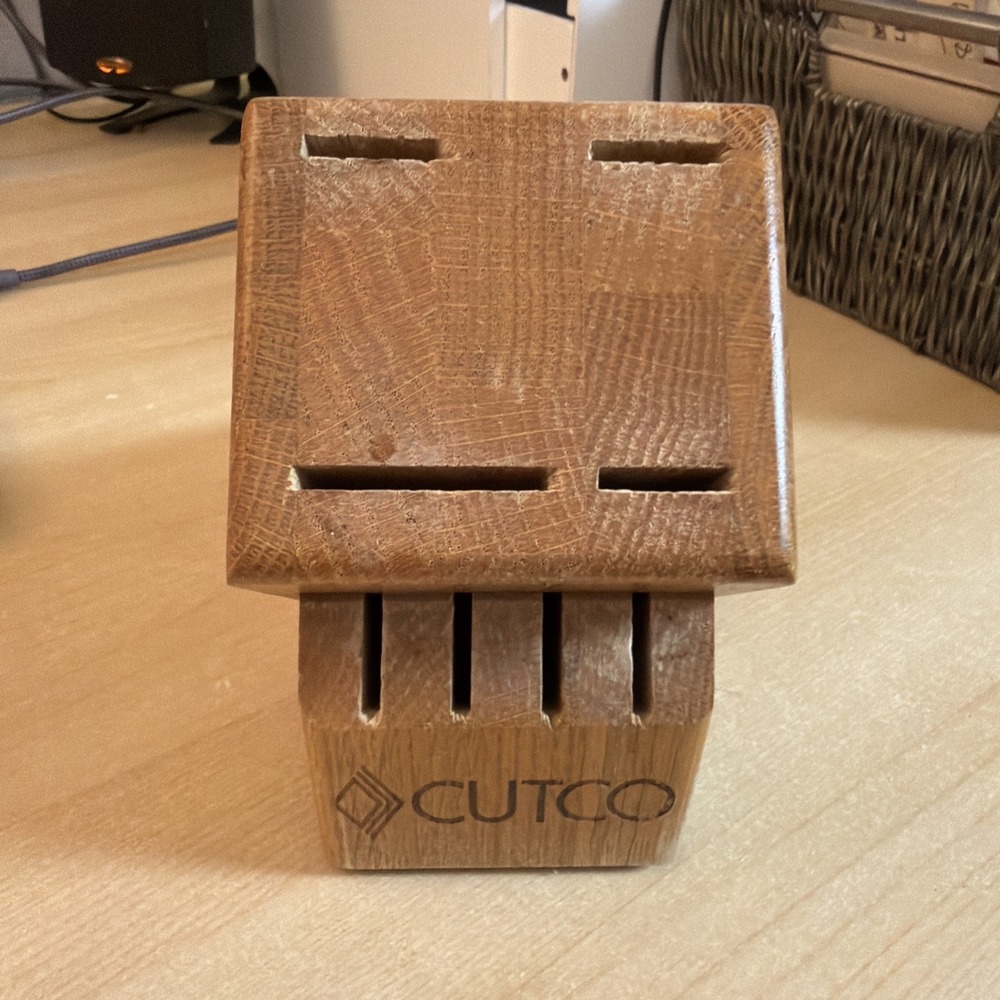 Cutco 8 Slot Wood Knife Block Brown Kitchen Countertop Holder Oak Made In USA